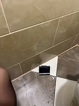 CrazzyChicks online show from October 4, 8:09 am