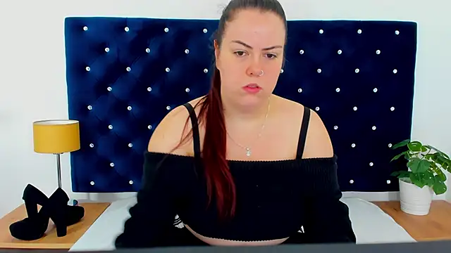 EvaLick online show from November 29, 6:39 am