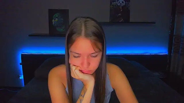 AlexaBarkley online show from December 19, 12:59 am