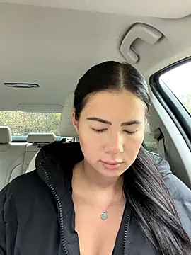 clairewntr online show from November 1, 10:41 am