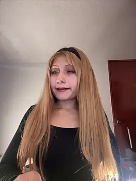  Danna online show from November 27, 8:34 pm