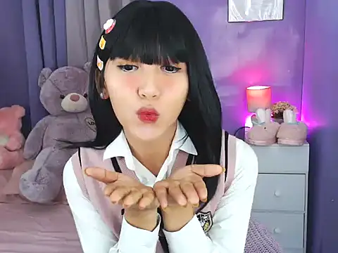 Snapshot of urlovelyfreya chatting on October 29, 6:21 pm urlovelyfreya online show from October 29, 6:21 pm