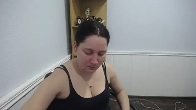 JosieJun  online show from December 15, 7:30 pm