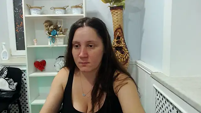 Snapshot of JosieJun_ chatting on October 13, 7:05 pm JosieJun online show from October 13, 7:05 pm