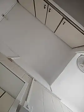 Susannemilf online show from April 14, 8:14 am