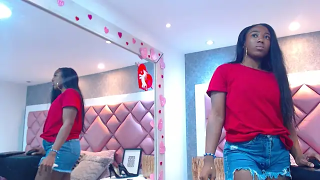 DanielaDuff online show from September 16, 7:44 pm