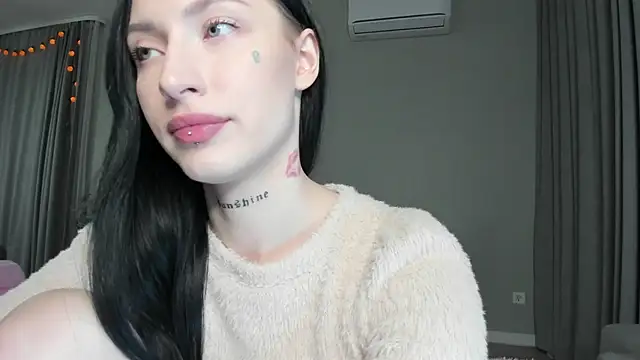 JenniferQueen11 online show from October 28, 7:41 pm