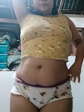 milkytitsmom4u online show from October 4, 7:47 am