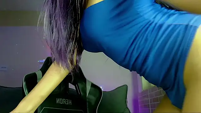 Snapshot of Isa_Violet chatting on October 17, 6:22 pm Isa Violet online show from October 17, 6:22 pm