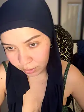 MatchedEyebrow online show from March 25, 6:44 pm