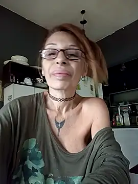 FrozenWaffle online show from April 7, 4:20 pm