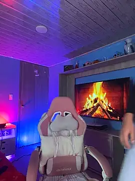 brenda moris01 online show from April 5, 10:20 pm