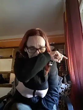 Dettybitch40 online show from March 15, 8:16 am