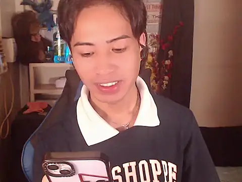 Manilagirl xx online show from July 8, 8:49 am