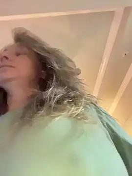 Vivian MayXxX online show from November 22, 10:45 pm