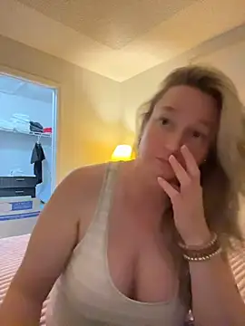 Vivian MayXxX online show from June 28, 7:31 pm