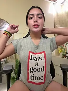 TS-SimplyTheBest online show from March 30, 11:10 am