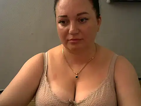 Snapshot of AmanaGi chatting on September 8, 3:33 pm AmanaGi online show from September 8, 3:33 pm