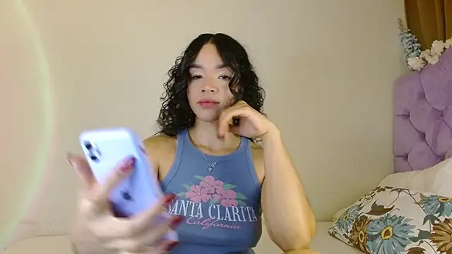 kiarablue online show from June 2, 2:01 am