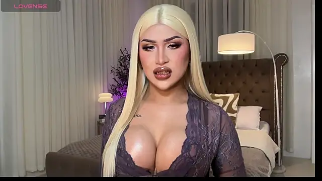 Your Majesty Tyra online show from March 5, 6:31 am