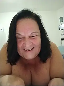 Yaya Mineira online show from April 15, 3:07 am