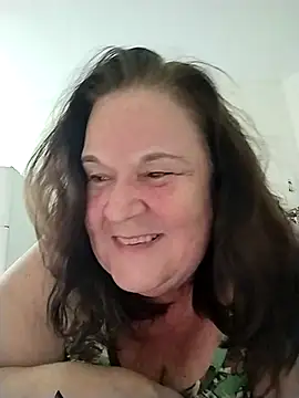 Snapshot of Yaya_Mineira chatting on October 10, 3:28 pm Yaya Mineira online show from October 10, 3:28 pm