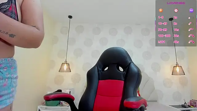 MAGIEVANS1 online show from December 3, 2:47 am