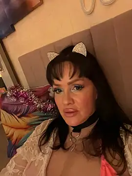 Lolaley2 online show from February 6, 4:10 pm