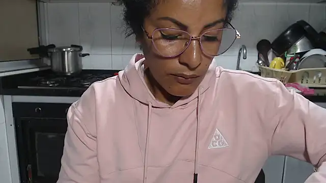 kateleyagrey online show from February 27, 8:08 pm