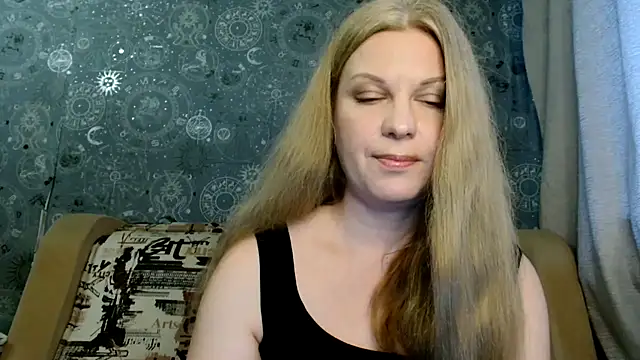 BlondeFox online show from May 31, 4:29 am