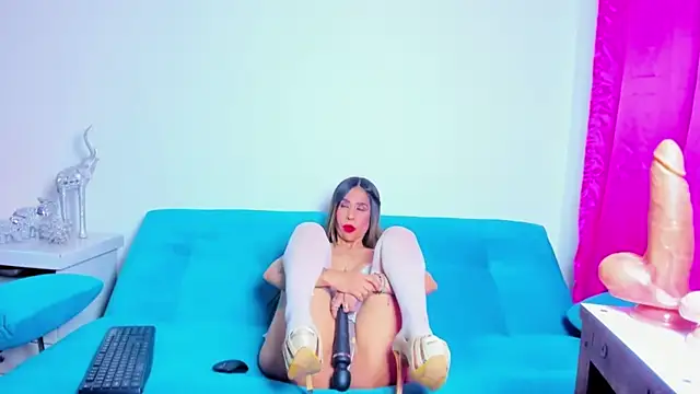 Victoria Jonness online show from October 21, 6:34 pm