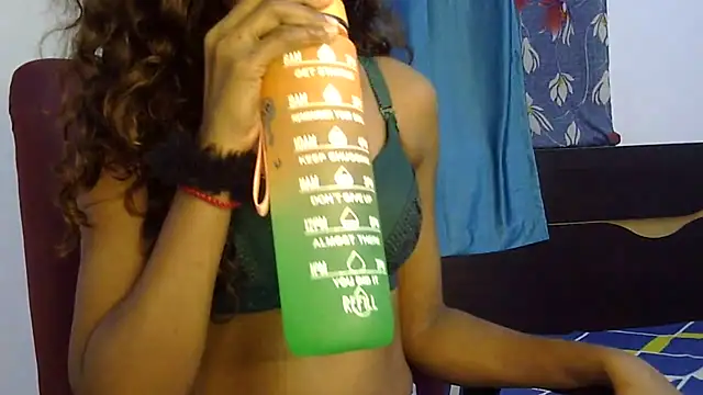 Snapshot of Indian-Squirt chatting on October 25, 12:35 pm Indian-Squirt online show from October 25, 12:35 pm
