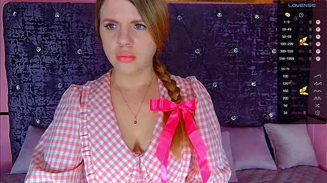 NoraBigAss online show from June 1, 2:13 am