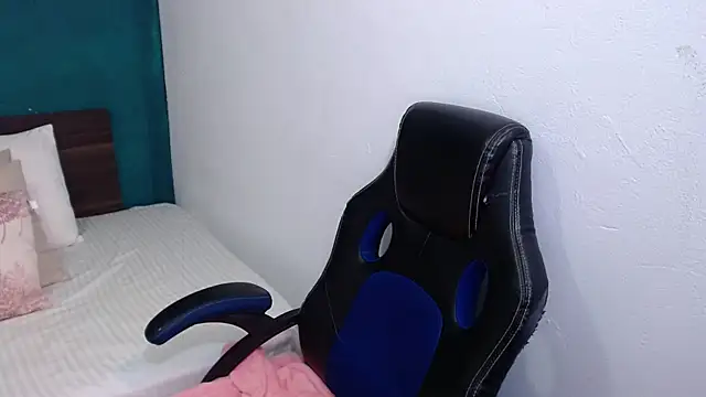 scaelettdubois online show from November 16, 1:07 am