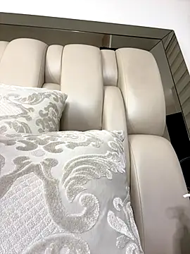 ALISSON FOXXX1 online show from December 1, 11:29 pm