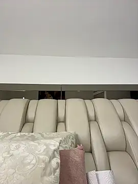 ALISSON FOXXX1 online show from April 4, 9:57 pm