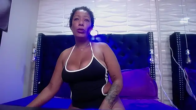 SalmaTits online show from February 18, 3:11 pm