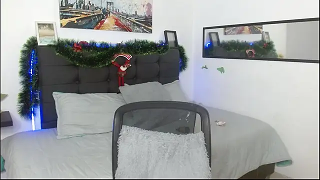 vaness weet online show from December 21, 9:08 pm