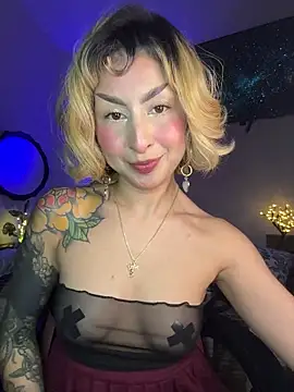 Cinamoonn online show from April 6, 6:53 pm