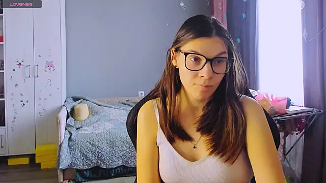 MollyLollipop online show from February 9, 5:32 am