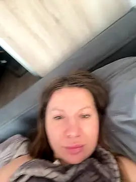 stella vestal online show from December 21, 5:55 am