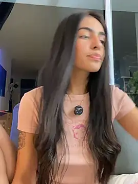 DaphneUwu online show from June 14, 2:24 am