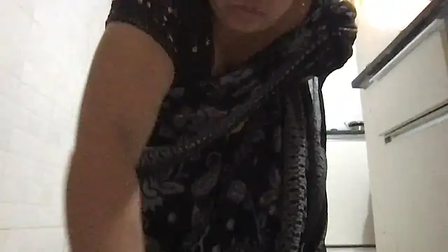 Snapshot of Rubysinghsexy chatting on October 2, 3:33 am Rubysinghsexy online show from October 2, 3:33 am