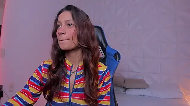 cora 22 online show from February 5, 1:03 pm