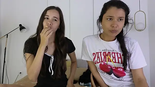 sexychanell 18 online show from February 25, 2:15 pm