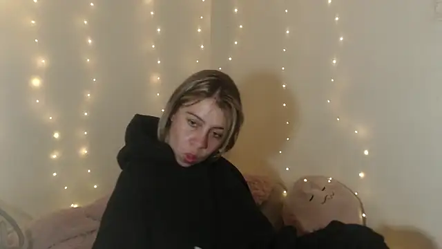 SweetSofty online show from April 12, 10:34 pm