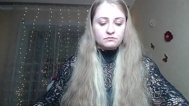 CumCpl online show from April 5, 8:19 pm