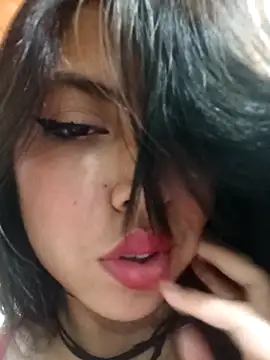 leah passion online show from September 18, 9:13 pm