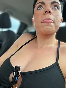 LukeLouHarvey online show from November 25, 3:31 am