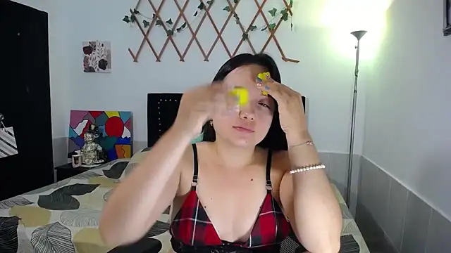 naughty girl 4u online show from April 16, 8:52 pm